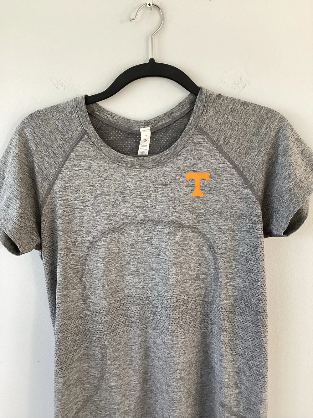 ⁠Lululemon Tennessee Volunteers Swiftly Tech Long Sleeve Shirt Grey 10⁠
